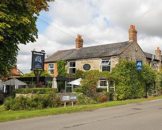 The Blue Boar Inn - Alcester - Building