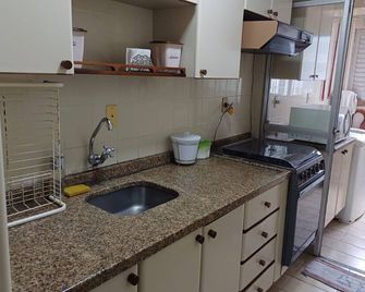 Ap Vista Mar - Ed Belo Mar - Balneário Camboriú - Balneario Camboriú - Cocina