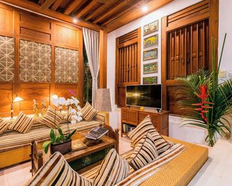 Villa Kampung Kecil Boutique Hotel - Denpasar