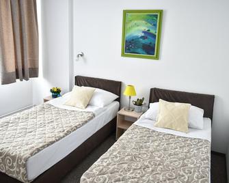 Hotel Slavija - Belgrade - Bedroom