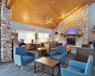 AmericInn by Wyndham Wisconsin Dells - Wisconsin Dells - Lounge