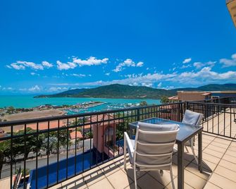 Martinique Whitsunday Resort - Airlie Beach - Balkon