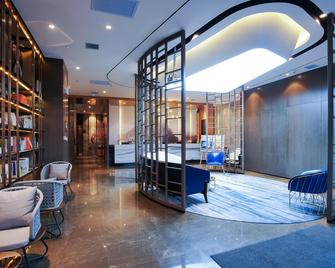 أتور هوتل هاي سبيد ريلواي ستيشن هاربين - هاربين - ردهة