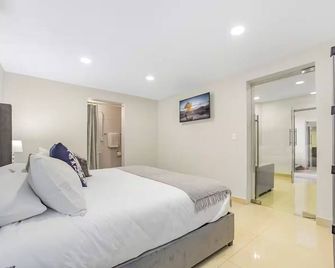 Árbol Suites - Tijuana