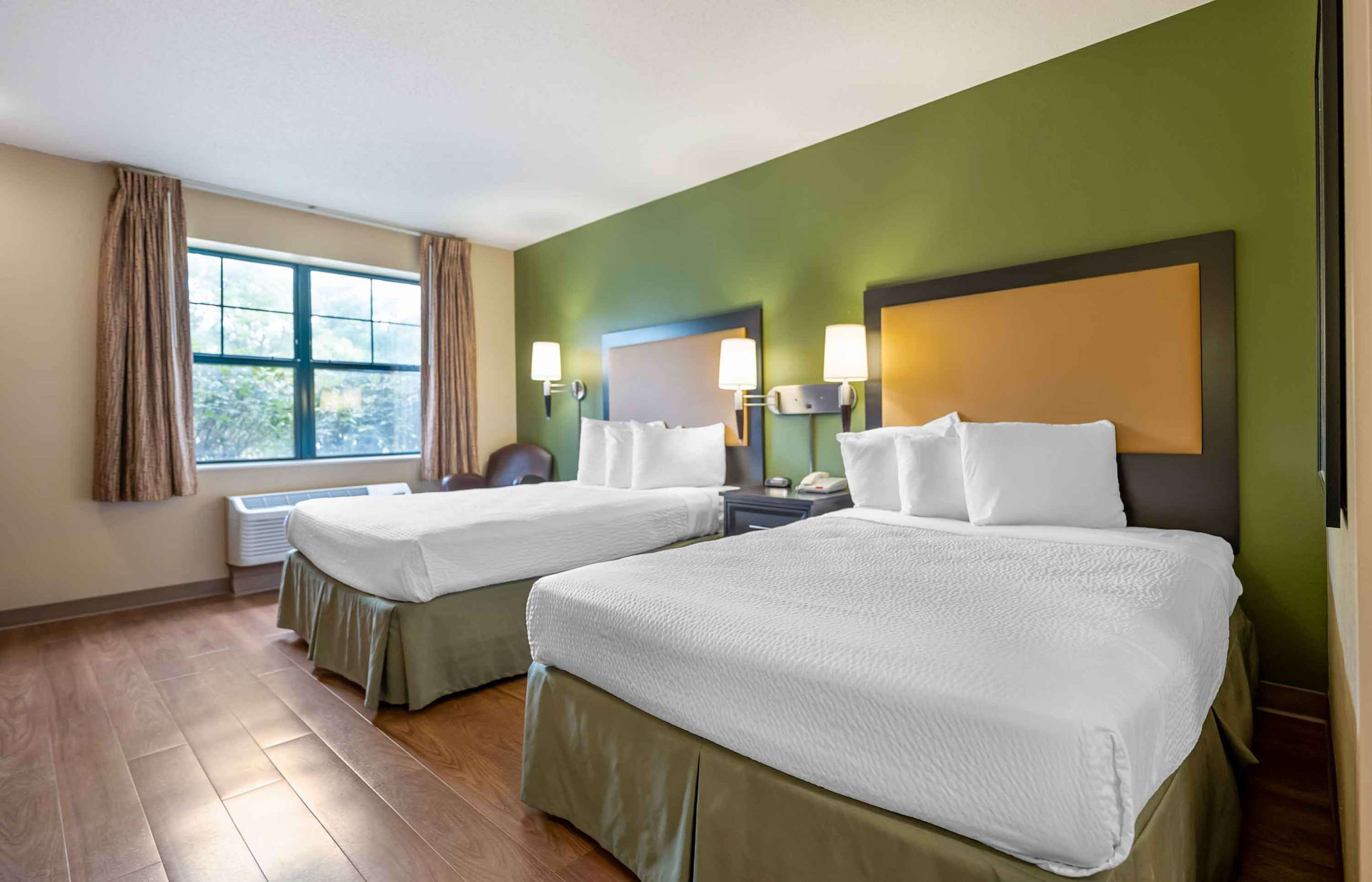 Extended Stay America Suites - Bloomington - Normal - Bloomington - Makuuhuone