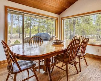 Modoc 13 - La Pine - Comedor