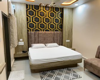 Hotel Ganga Ram - Sītāpur Mūāfi - Bedroom