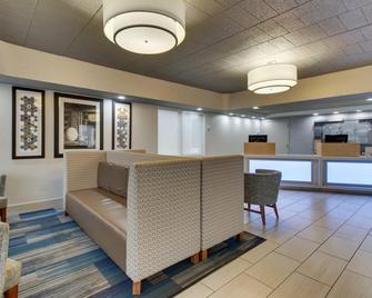 Holiday Inn Express Pittston - Scranton Airport - Pittston - Лоббі