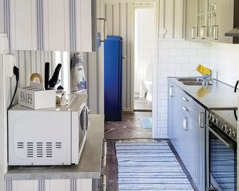 Awesome Home in Vaestervik With Wifi - Västervik - Kitchen