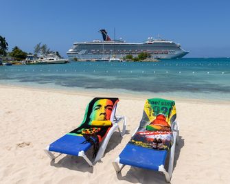 Sandcastles Deluxe Beach Resort - Ocho Rios - Plage