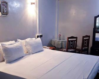 akr hotel - Kilinochchi - Habitación