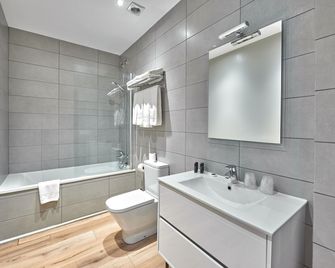 Hotel Parada Puigcerda - Puigcerdà
