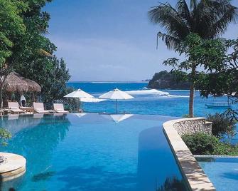 Nusa Lembongan Resort - Nusa Penida - Piscina