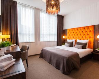 هوتل لا راين - إيندهوفين - غرفة نوم