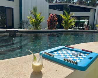 Puerta Negra - Playa Flamingo - Pool