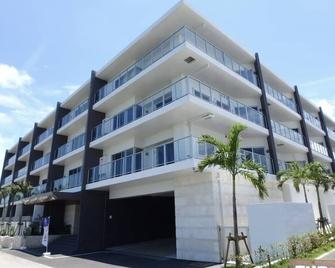 Grand blue 206 - Onna - Building