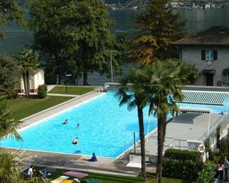 Centro Magliaso - Magliaso - Pool
