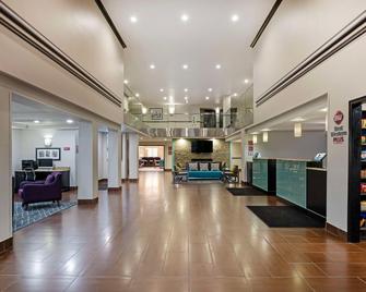 Best Western Plus Greenwood/Indy South Inn - Greenwood - Лоббі