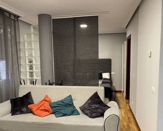 Apartment in Gijón - Gijón - Living room