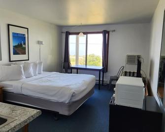 Birchmont Motel - Marquette - Bedroom