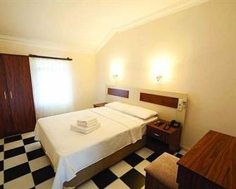 Zeus Kumlubük Hotel - Turunç - Habitación