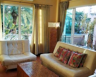 Kirinakara 3 bed house - Hua Hin - Living room
