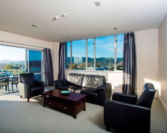 Emerald Hotel - Gisborne - Huiskamer