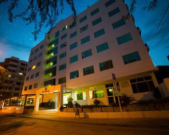 Hotel Portobahia Santa Marta Rodadero - Santa Marta - Building