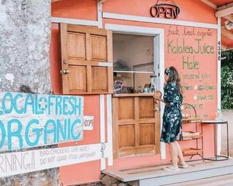 Cute and quaint little cottage on a homestead. - Kilauea - Budynek