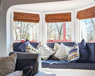 Glen Mary Apartments - Bar Harbor - Sala de estar