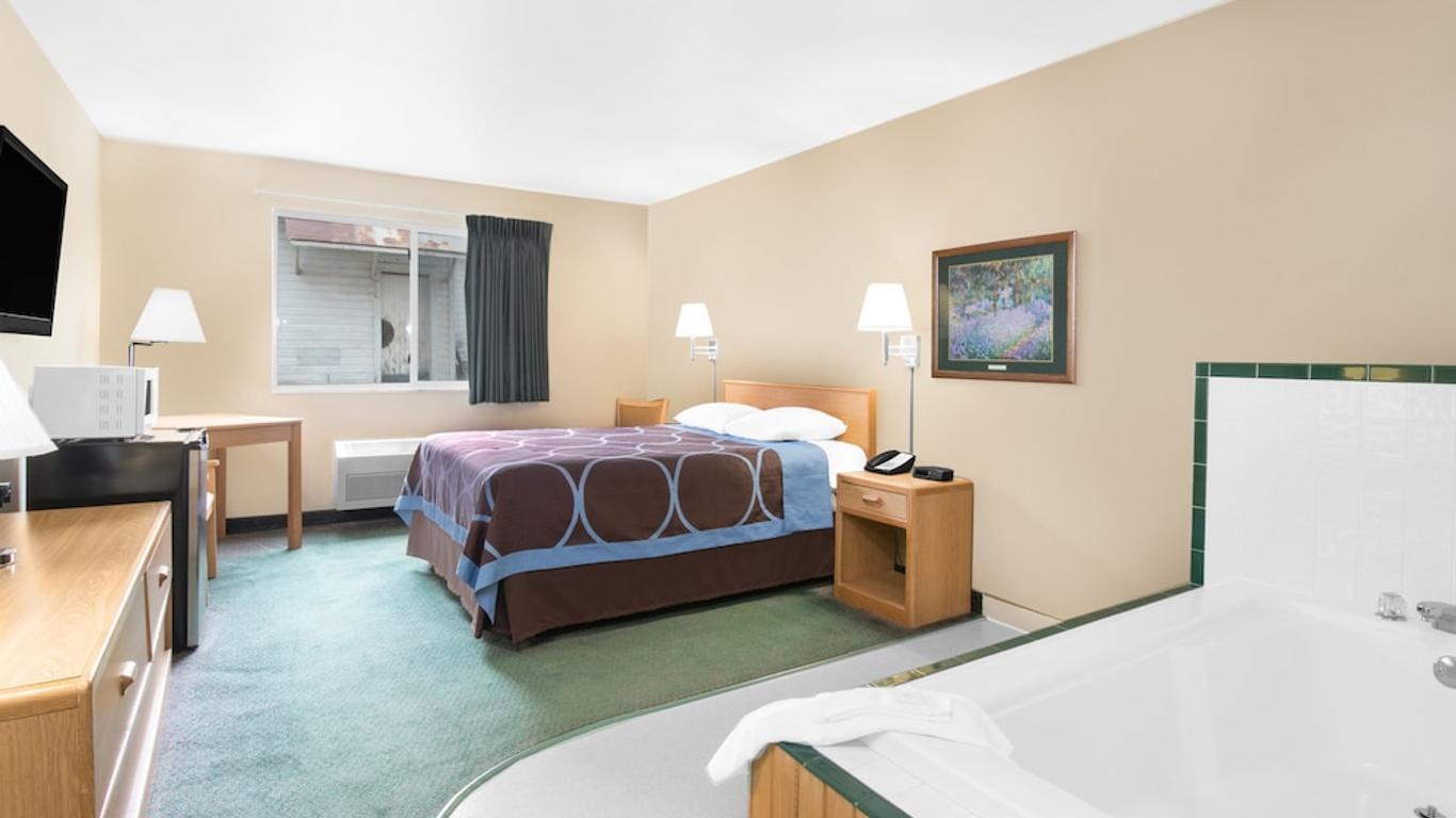 Northwoods Inn and Suites