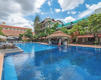 Somadevi Angkor Premium - Siem Reap - Pool