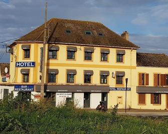 Le Petit Fossard - Cannes Ecluse - Building