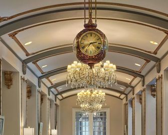 The Hotel Saskatchewan, Autograph Collection - Regina - Lobby
