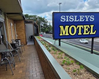 Sisleys Motel - Lismore