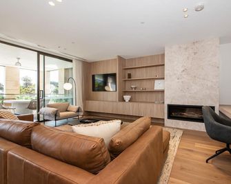 Oceano Residence Mornington - Mornington - Obývací pokoj