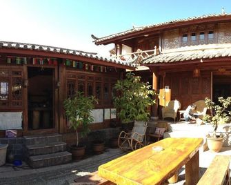 Lijiang Carnation inn - Lijiang - Veranda