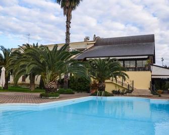 Hotel Marinella - Pizzo - Pool