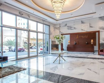 Loumage S Suites and Spa - Manama - Hall d’entrée