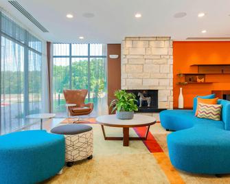 Fairfield Inn & Suites by Marriott Decatur at Decatur Conference Center - Decatur - Вітальня