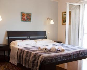 Da Fabio Bed and Breakfast - Agropoli - Bedroom