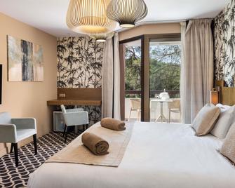 Mercure Brignoles Golf de Barbaroux & Spa - Brignoles - Ložnice