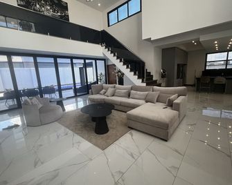 Empire Villa Paramaribo Noord 1 - Paramaribo - Lobby