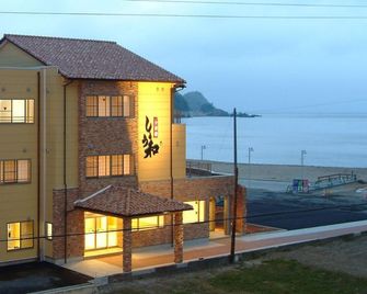 Yuukarou Showa - Kami - Budova