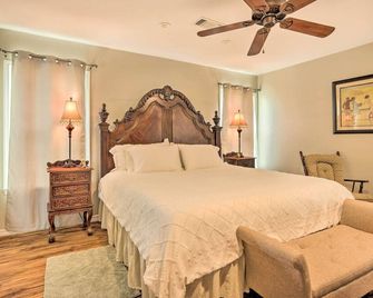 The Gathering Place Brenham Home on 6 Acres - Brenham - Ložnice