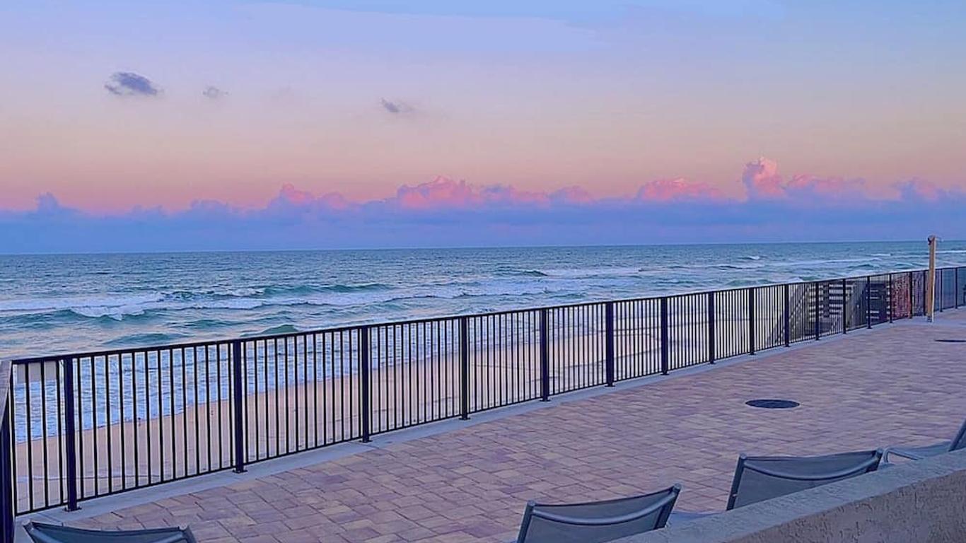 La Bella Oceanfront Inn - Daytona