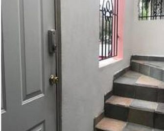 Tec, Brisas y Sur de Mty 54633 - Monterrey - Stairs