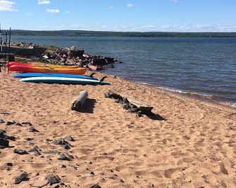 Blue Wave Inn - Ashland - Pláž