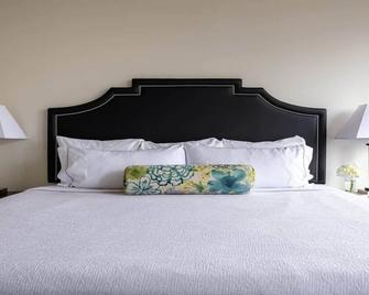 18th FL Stylish CozySuites w/ roof pool, gym #6 - Dallas - Bedroom