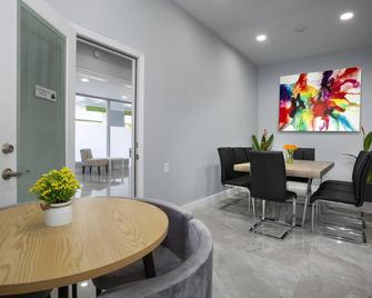 Weekly Inn - Jacksonville - Dining room